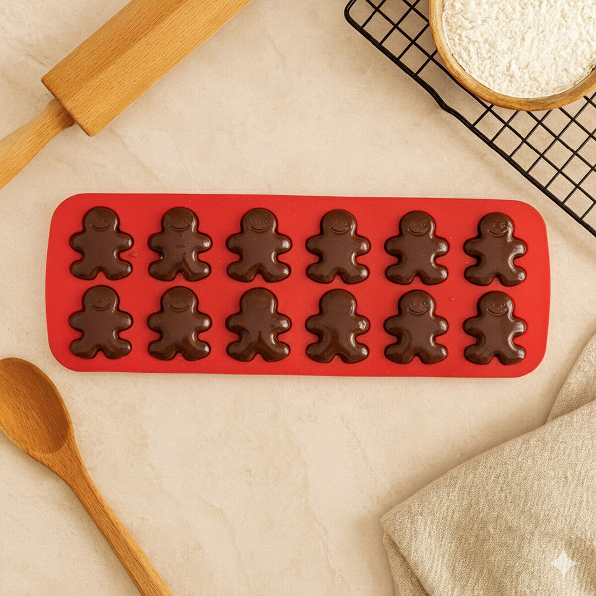 Hallie Silicone 12 Gingerbread Men Cake/Chocolate Mould