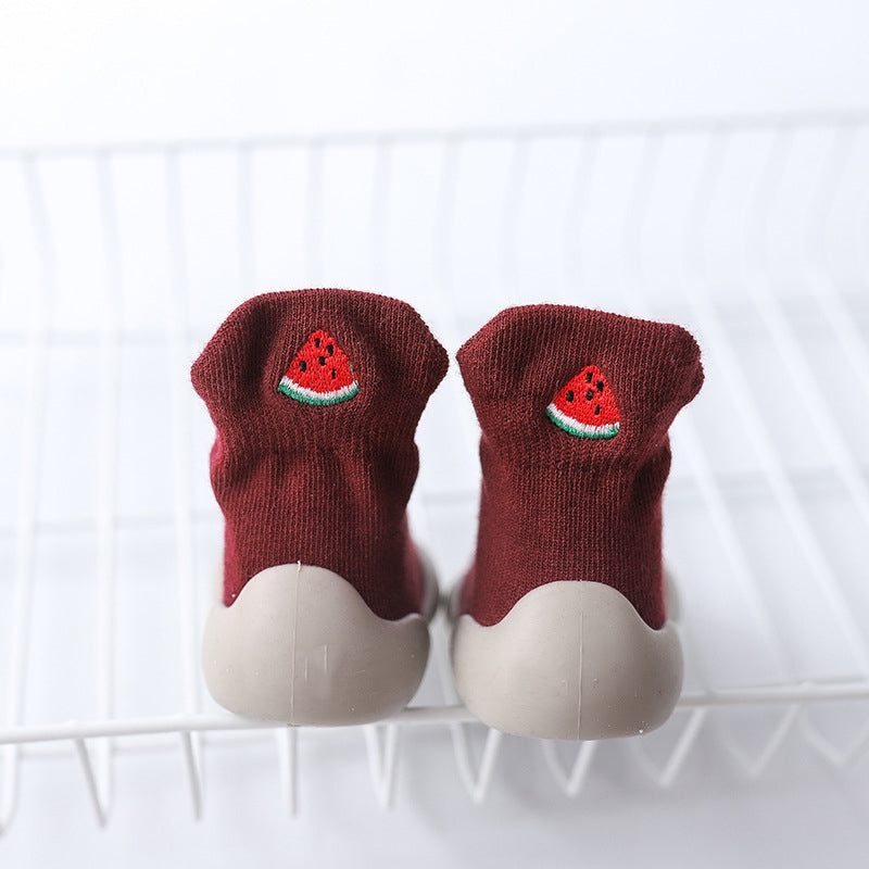 Embroidered cartoon children shoes