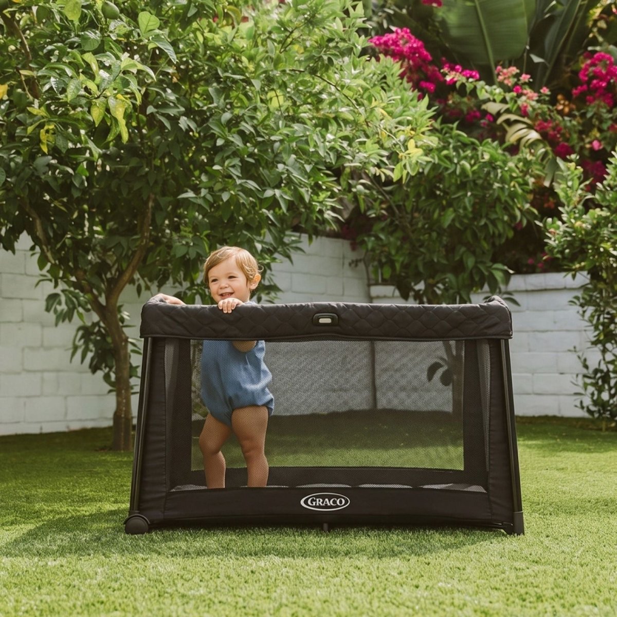 Graco FoldLite LX with Bassinet Travel Cot - Midnight