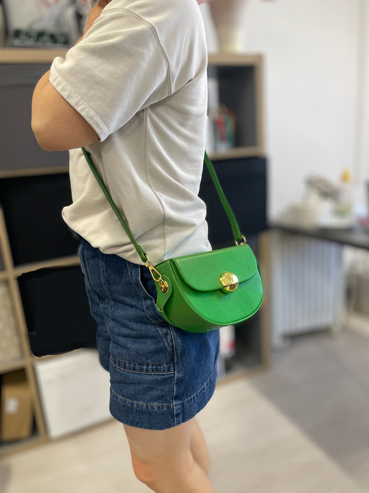 Caprilite Women's Top Handle Half Moon Box Clutch Handbag Chain Strap Gold Button Crossbody Wedding Evening Bag - Grass Green