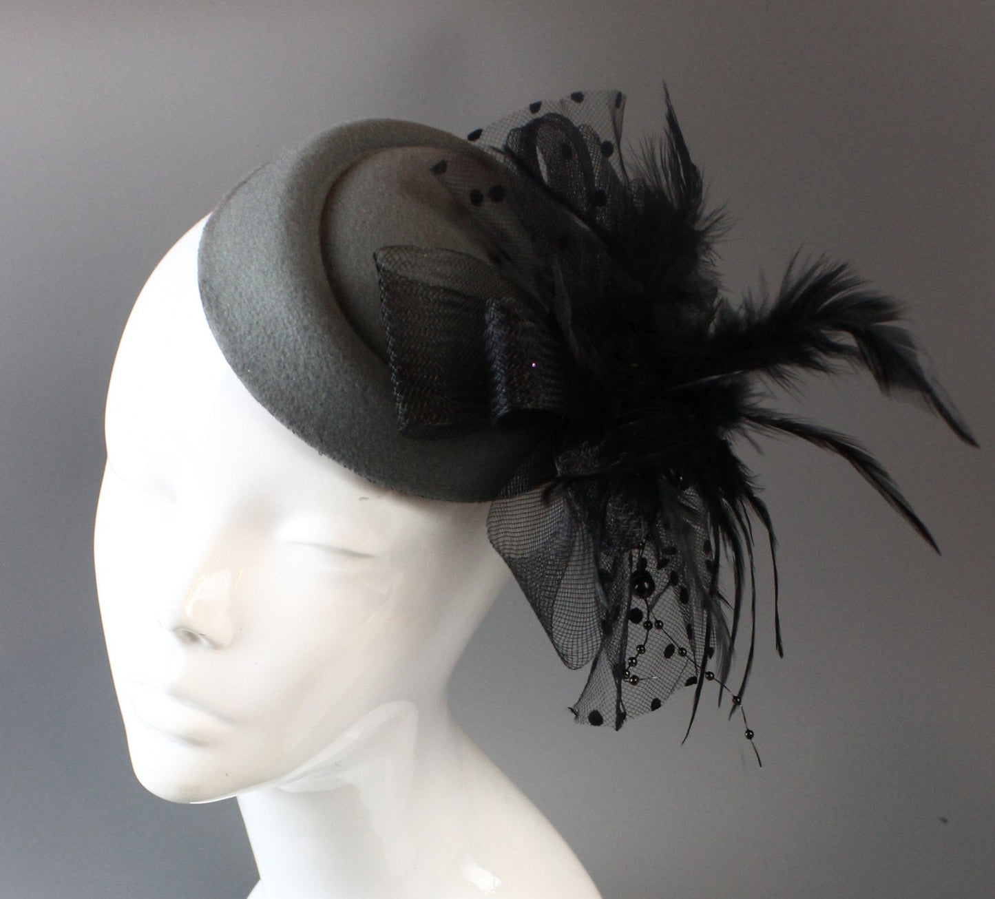 Caprilite Bespoke Fascinator Hat Pill Box Veil Hatinator UK Wedding Ascot Races Clip Felt