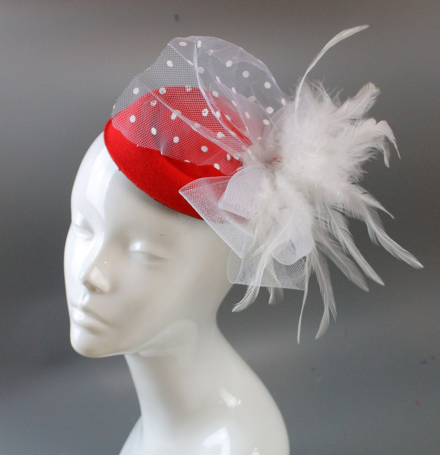Caprilite Bright Rose Red and White Fascinator Hat Pill Box Veil Hatinator UK Wedding Ascot Races Clip Felt
