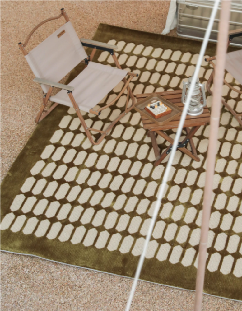Rhea Rectangular Living Room Rug