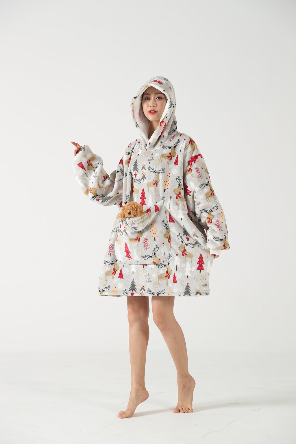 RONGTAI Oversized Wearable Pajamas With Big Pockets,Soft Plush Sweatshirt Hooded Popular Tops One Size Fits Deer