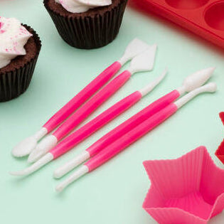 Hallie 8 Piece Cake Decorating Modelling Tool Set