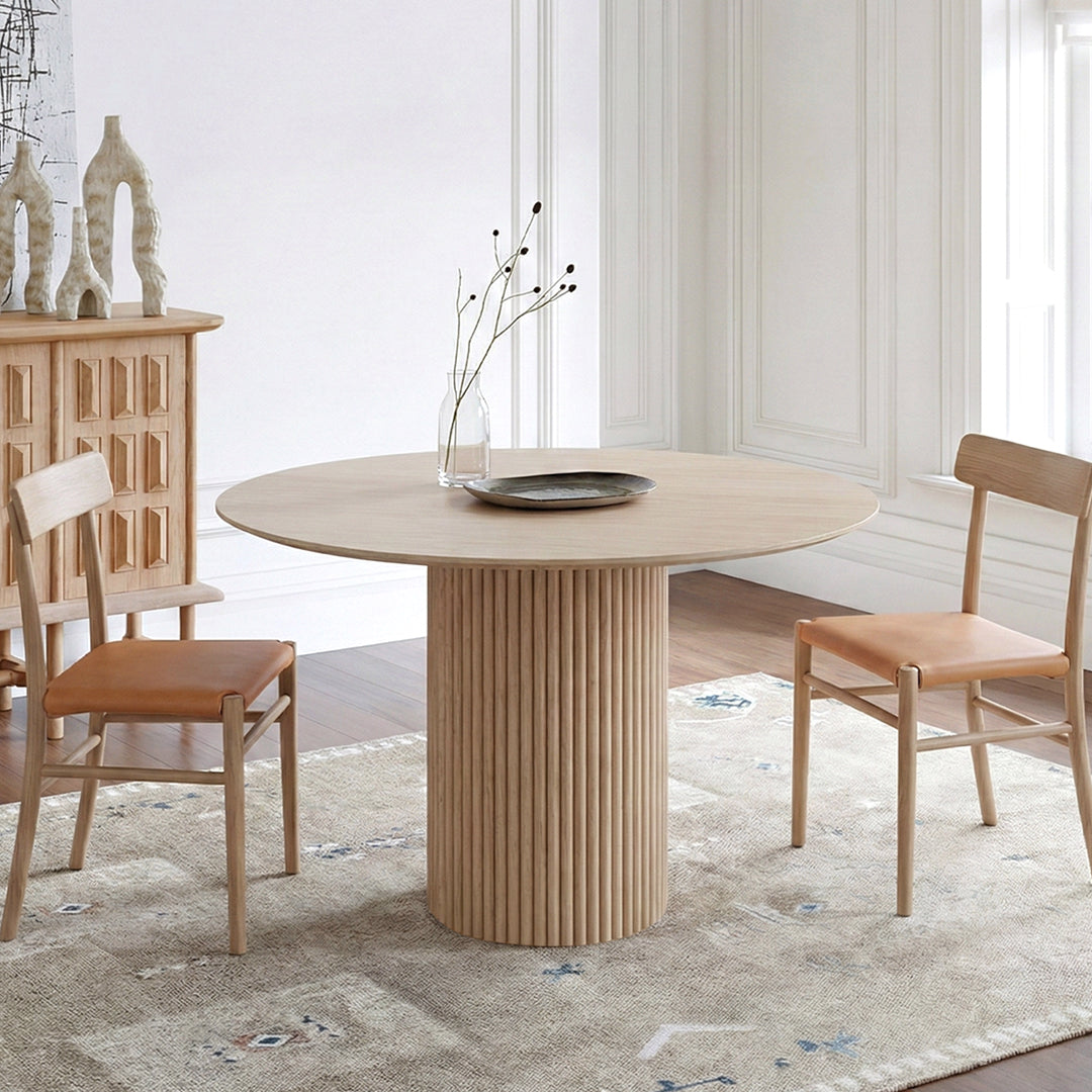 Ivar Round Dining Table, Oak Or Walnut