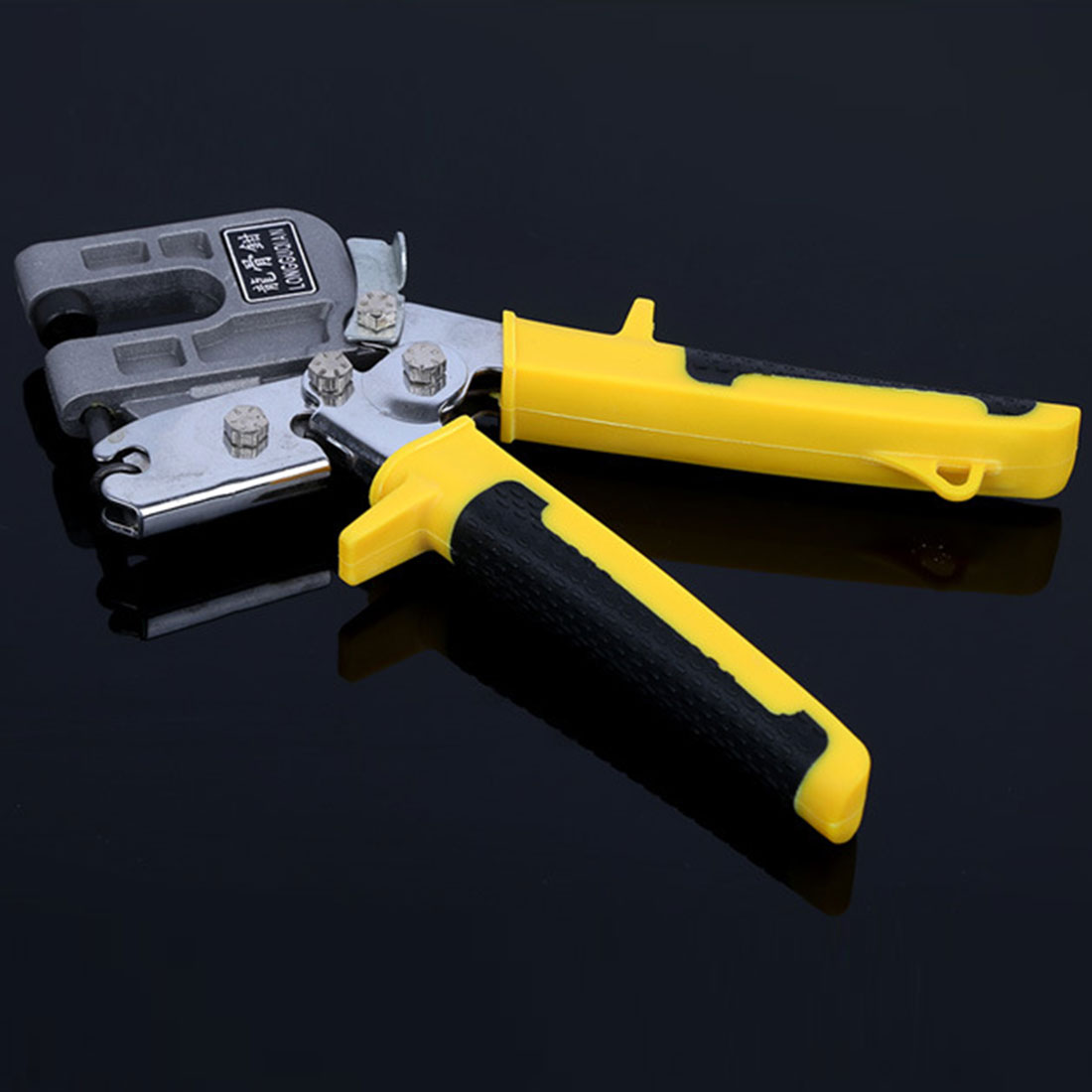 One-handed light steel keel forceps