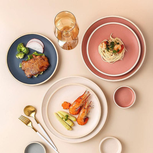 2 Pieces Of Plates