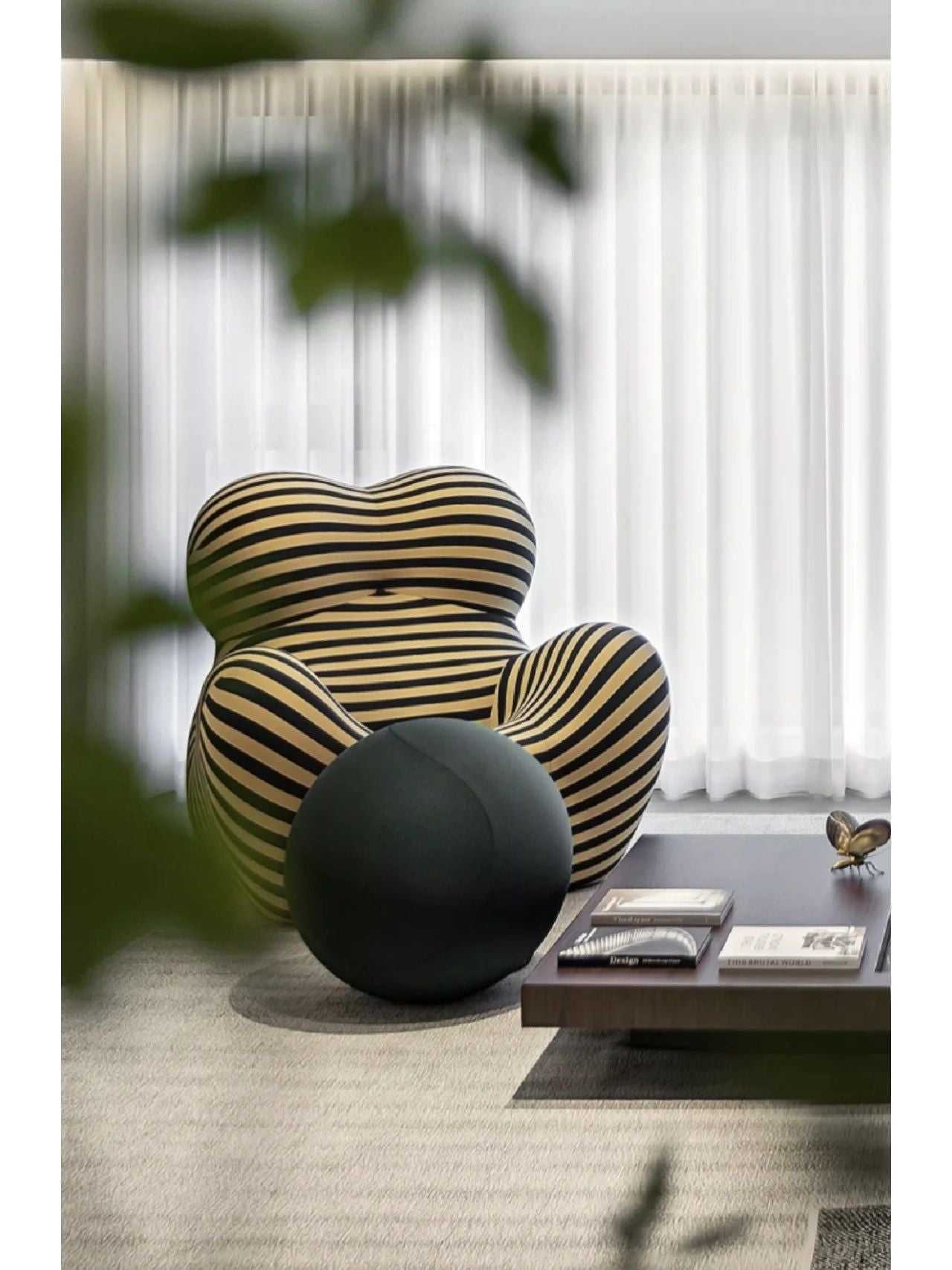 Up50 Armchair With A Ball Stool, Blue&Red