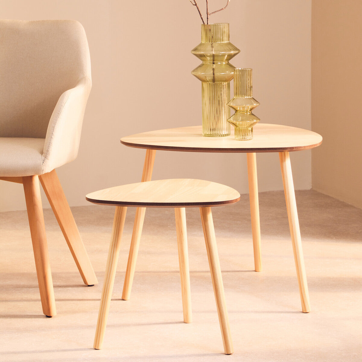 Set of 2 Natural Wooden Nesting Side Tables with Tripod Legs and Rounded Triangle Tops, Rostok