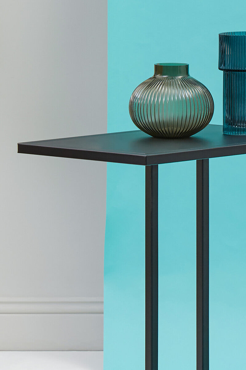 Acero Black Metal C-Shaped Side Table