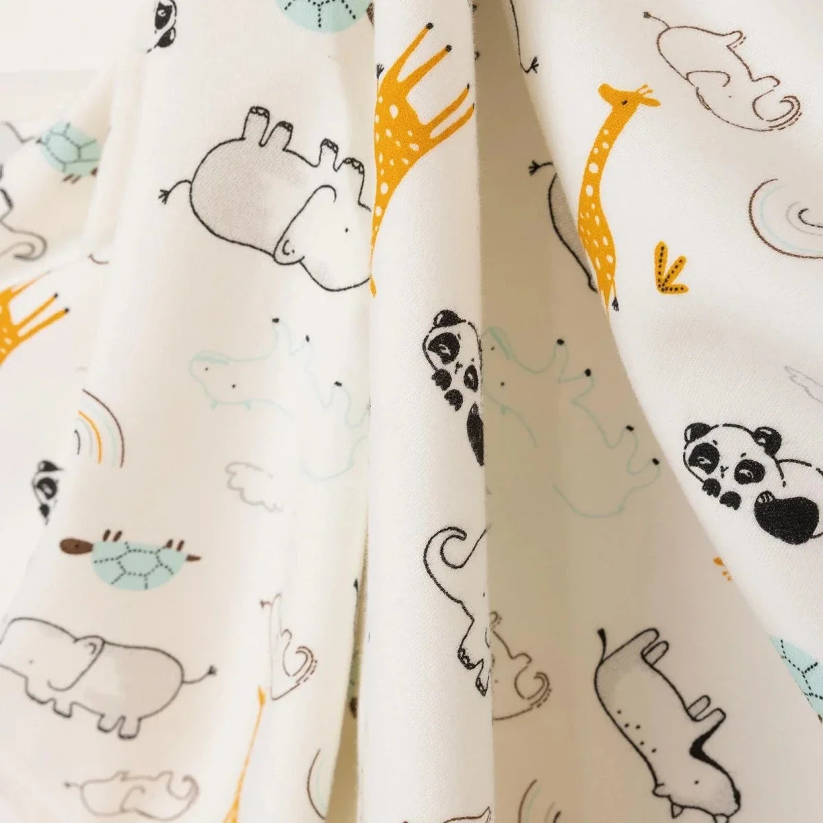 Little Dreams Animal Print Jersey Baby Blanket (80 x 90 cm)