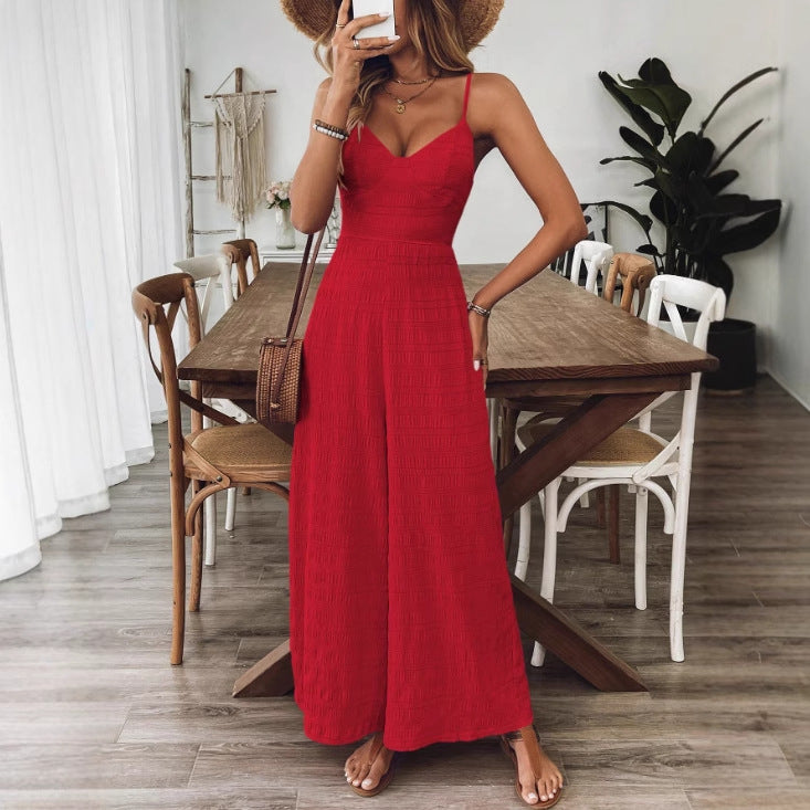 Fashionable Casual Jumpsuit With Shoulder Straps And A Bow Detail On The Back