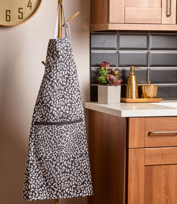 London Leo Apron