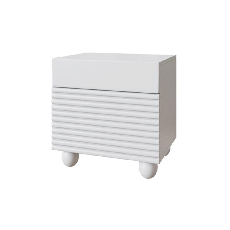 Maria Bruun Bedside Table