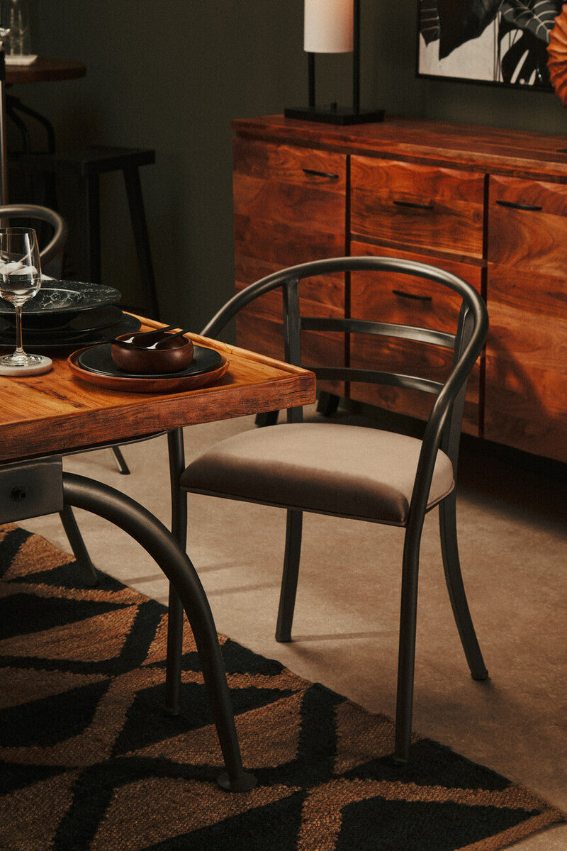 New Foundry Curved Dining Chair