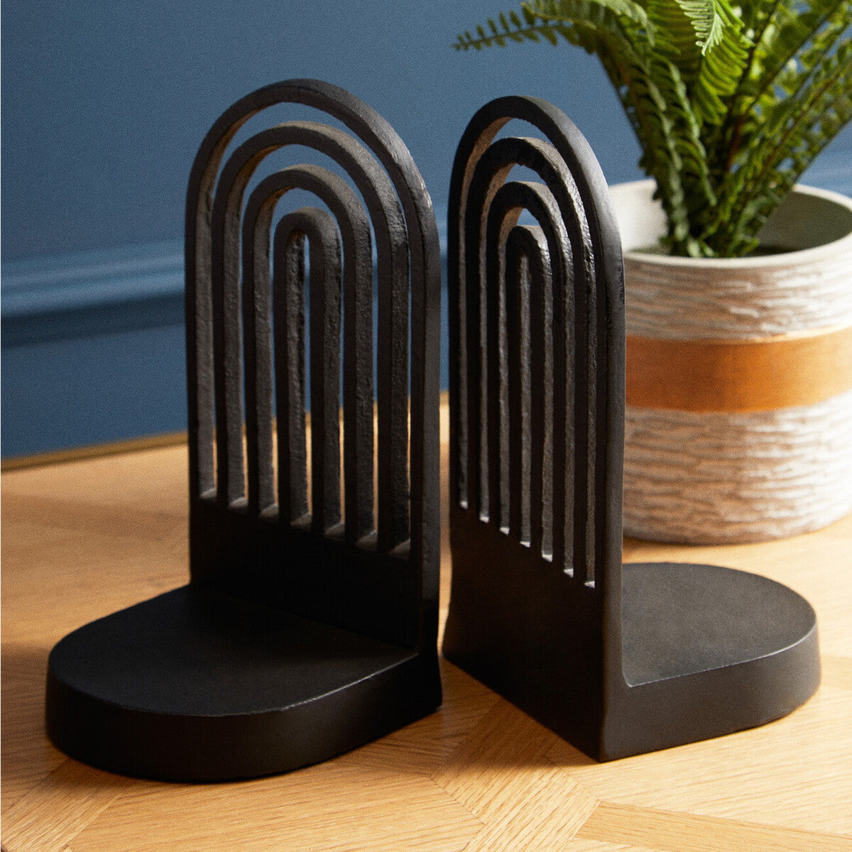 Rubi Set Of Two Black Finish Arched Bookends