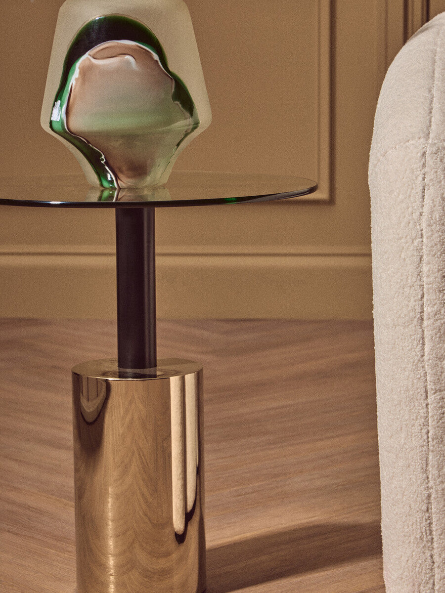 Black and Gold Powder-Coated T-Shape End Table with Clear Glass Top | Oria