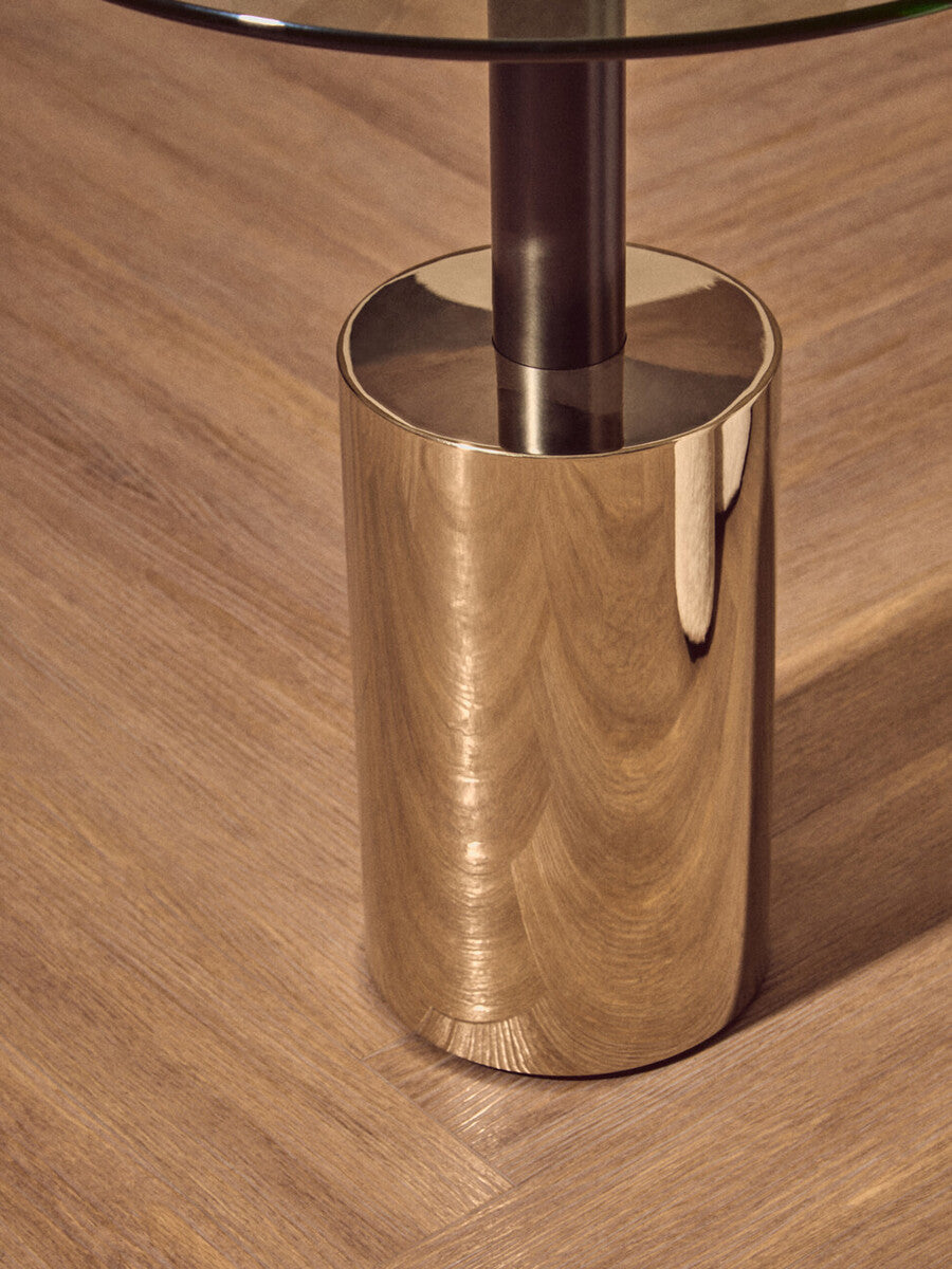 Black and Gold Powder-Coated T-Shape End Table with Clear Glass Top | Oria
