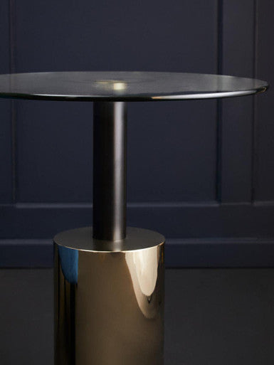 Black and Gold Powder-Coated T-Shape End Table with Clear Glass Top | Oria
