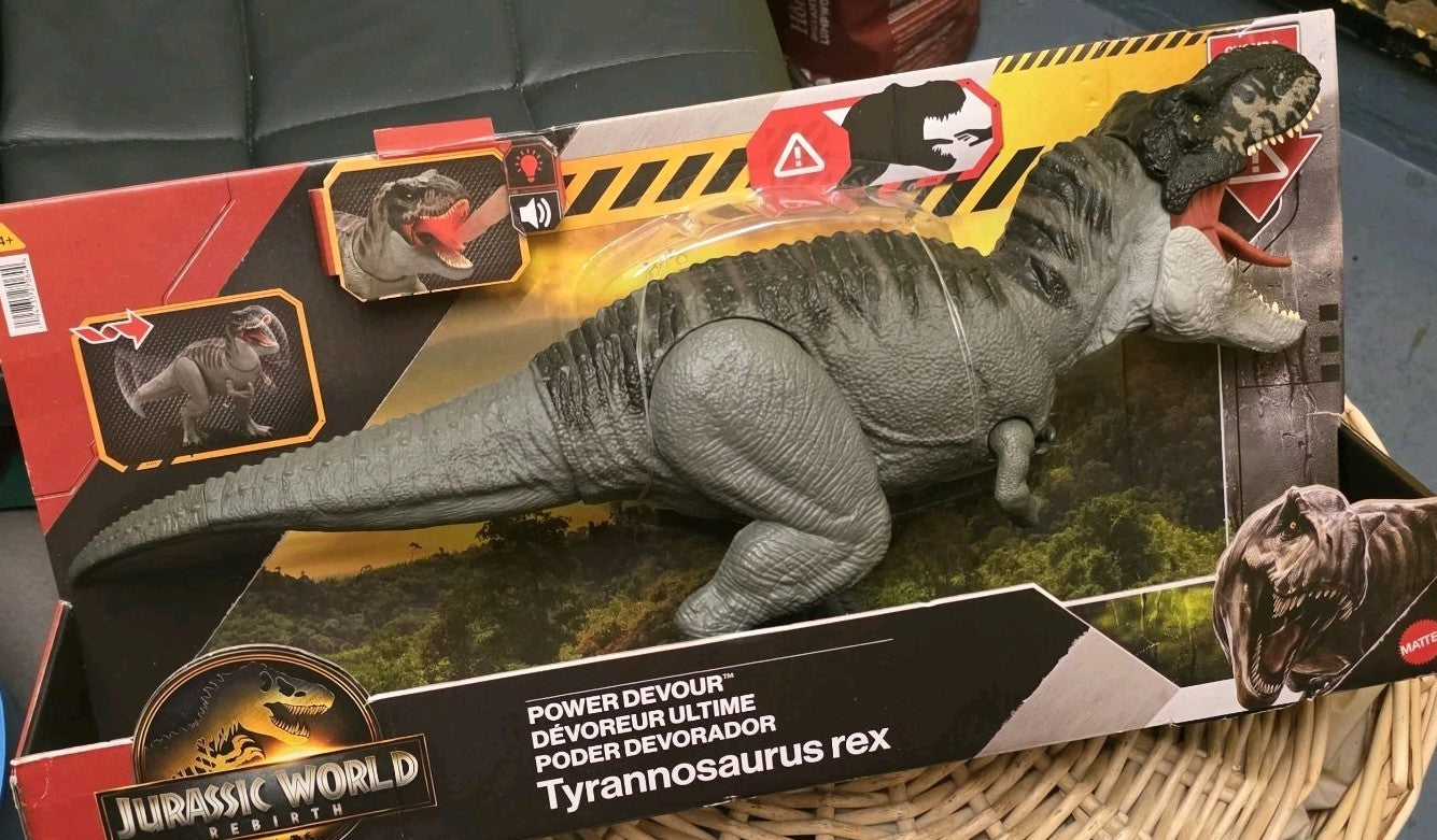 Mattel Jurassic World Dominion Super Colossal Tyrannosaurus Rex Action Figure