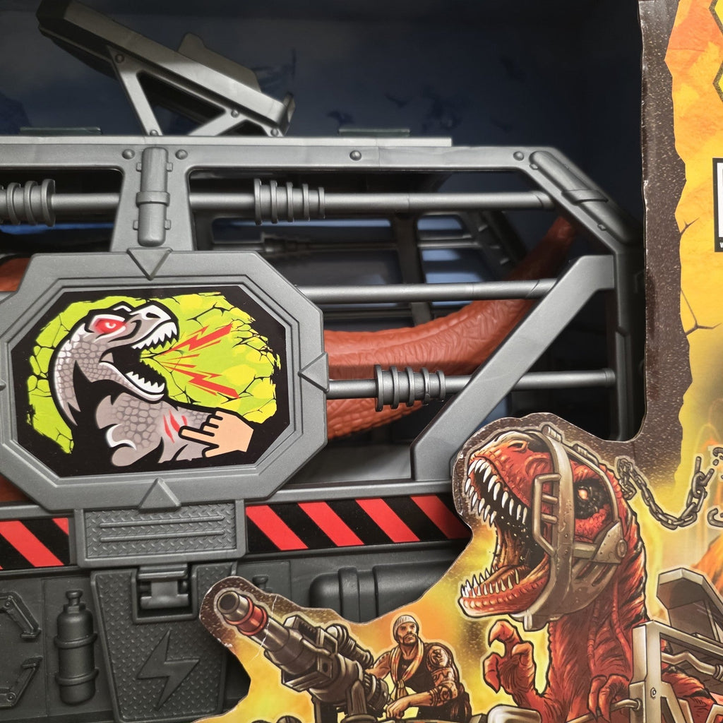 Dino Valley Light & Sounds Ultimate Convoy Playset