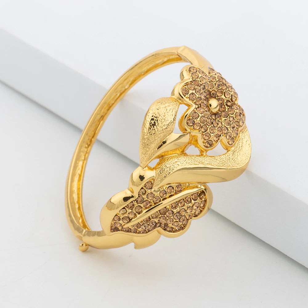 Luxury Flower Design Jewelry Set for Women, Gold Color Big Pendant Necklace and