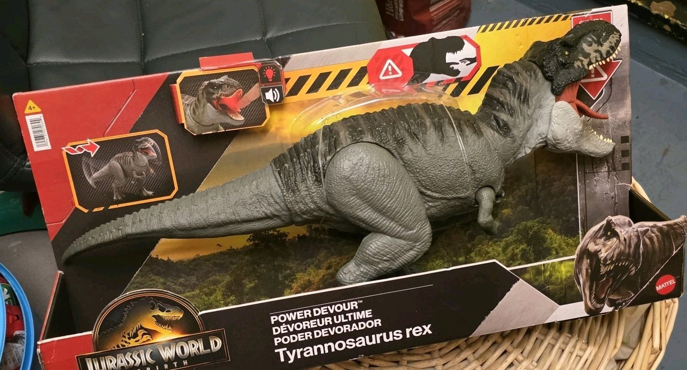 Mattel Jurassic World Dominion Super Colossal Tyrannosaurus Rex Action Figure
