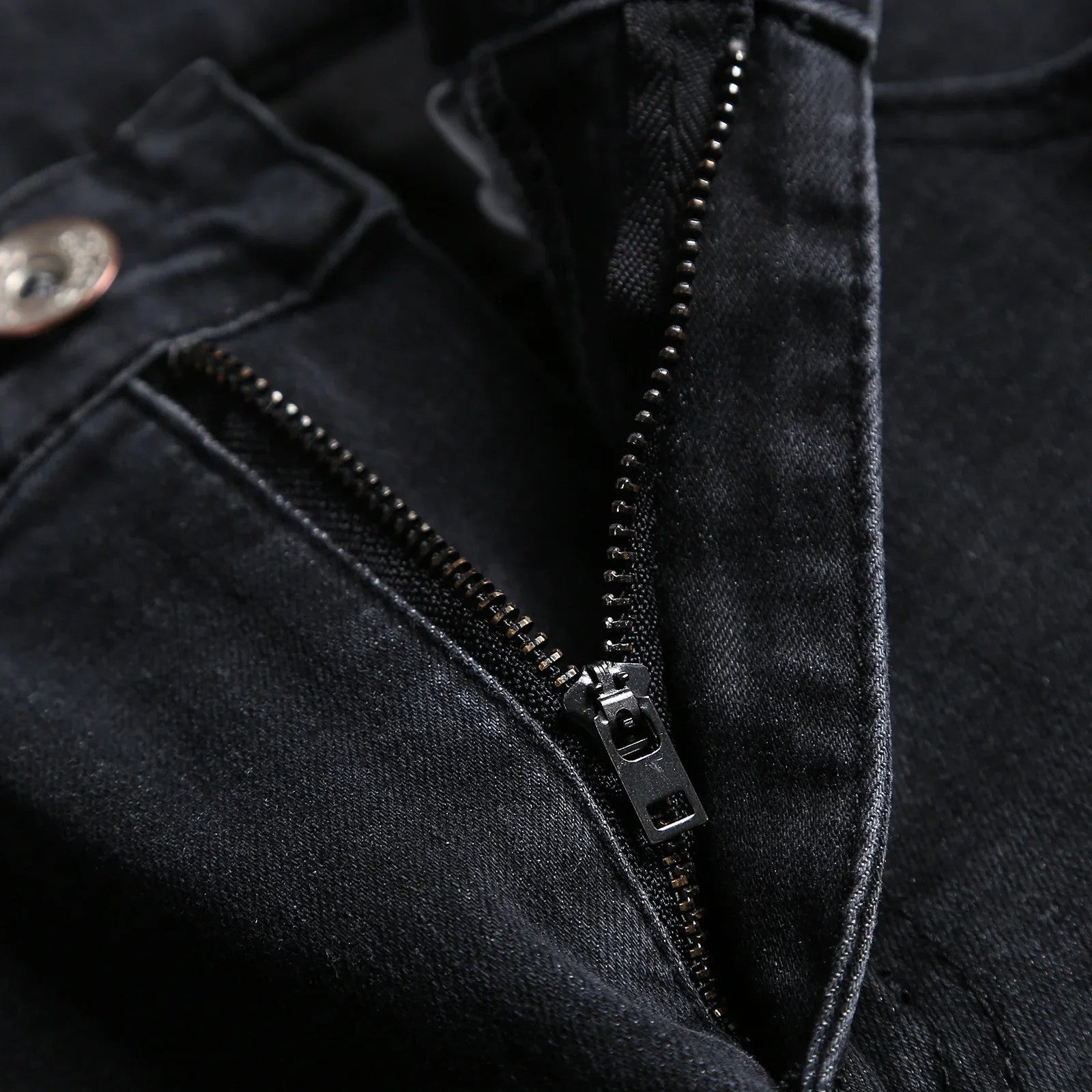2025 New Fashion Street Style Ripped Skinny Jeans Men Vintage wash Solid Denim