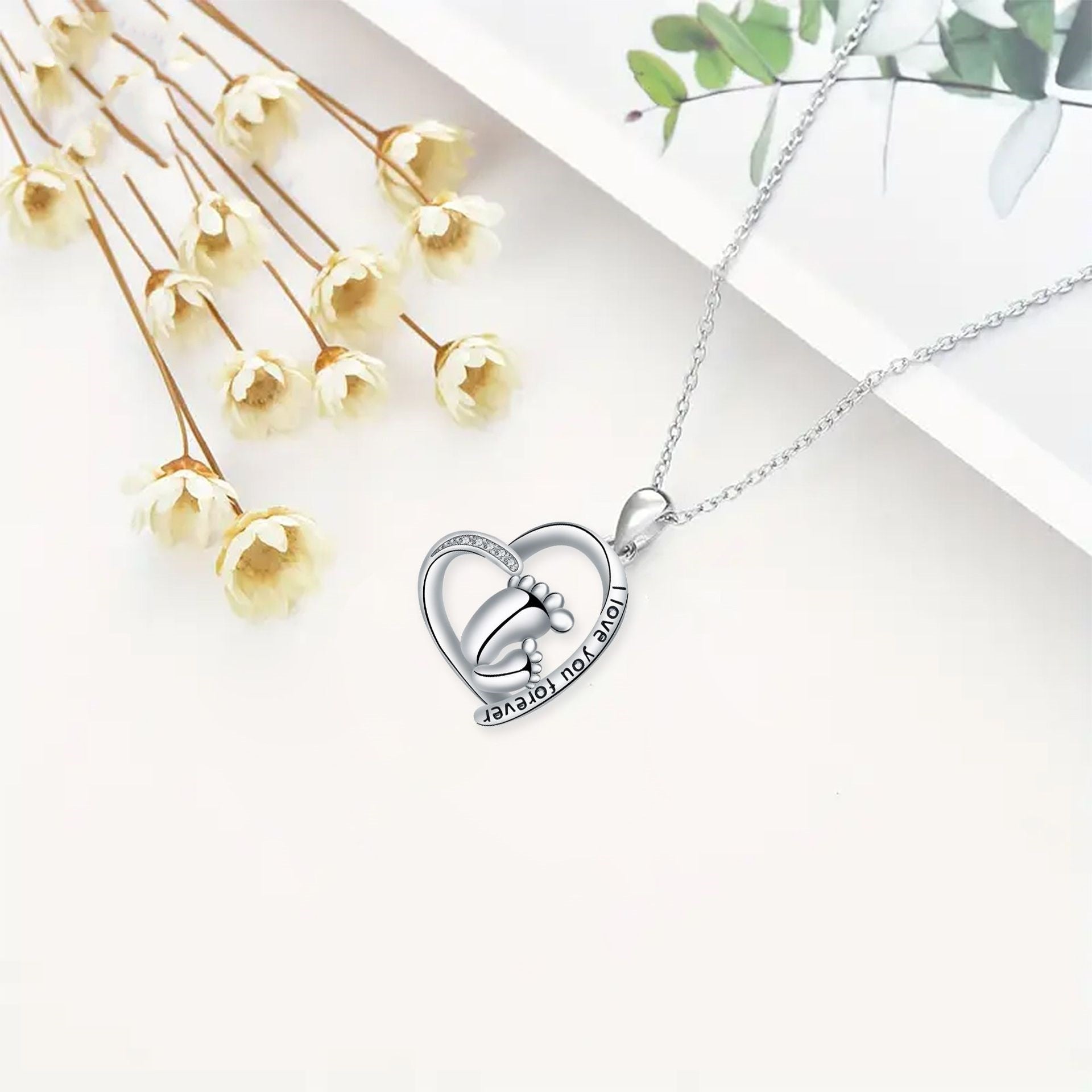 Fashion Heart-shaped Ankle Pendant Necklace Mother's Day Gift