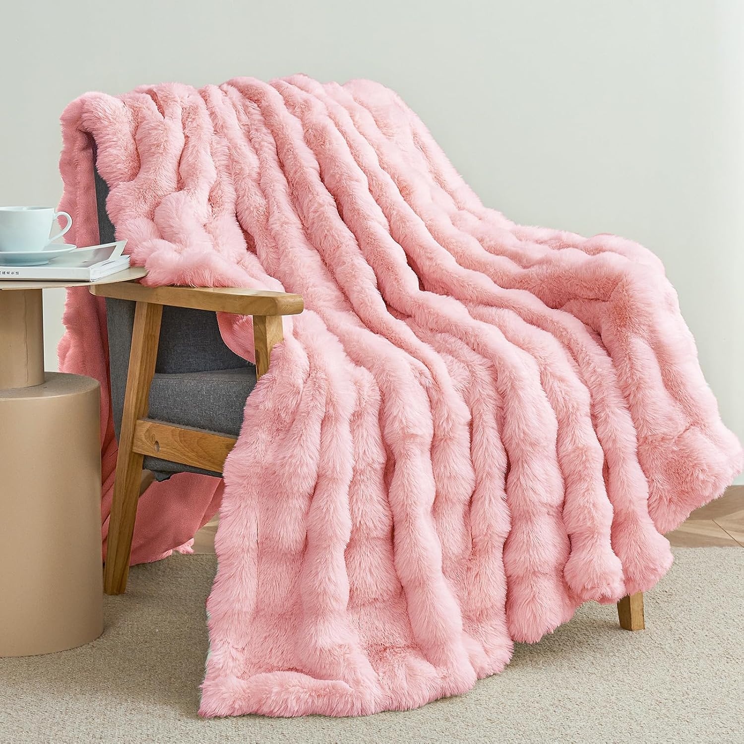 Luxury Faux Fur Throw Blanket