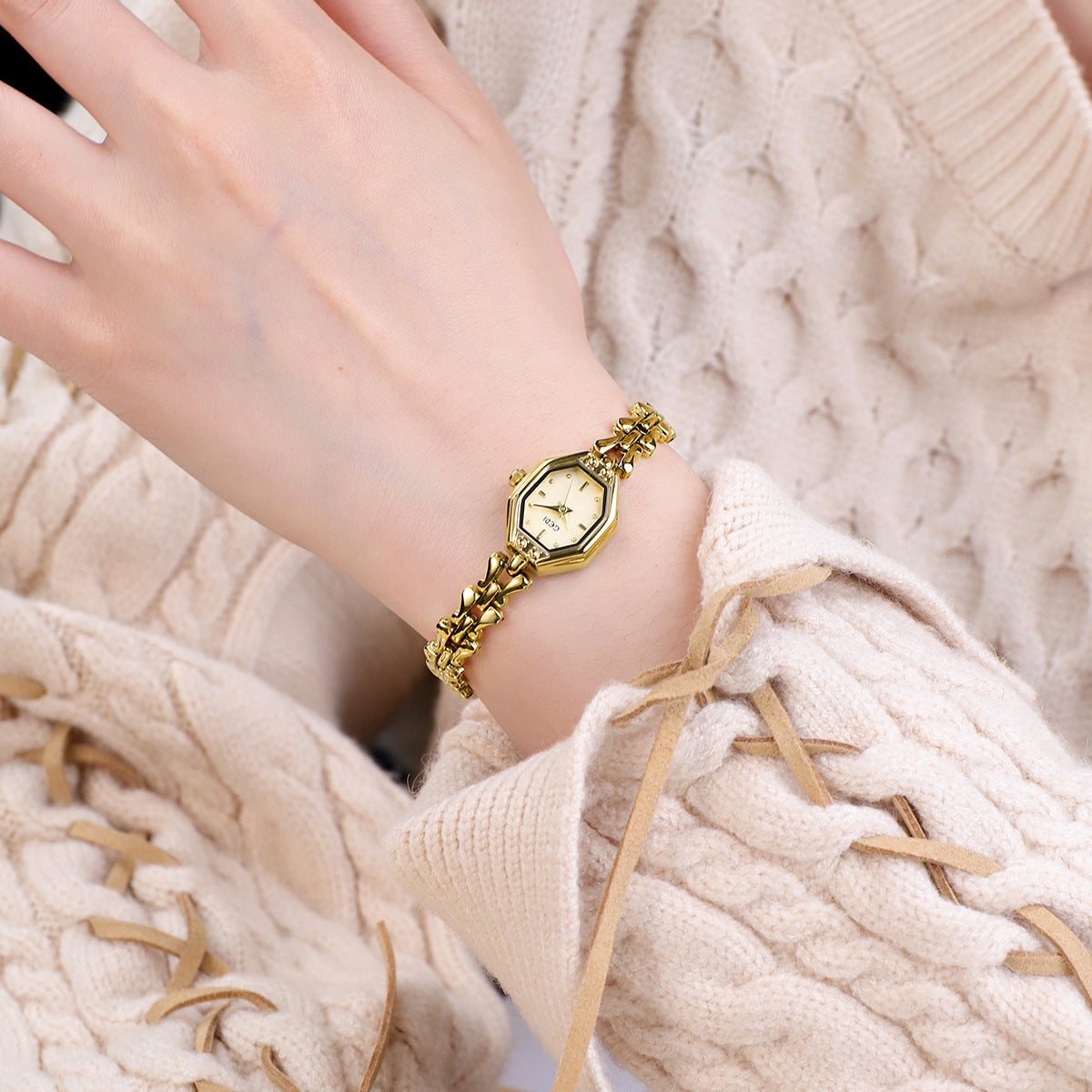 Luxury Retro Octagonal Women's Quartz Watch