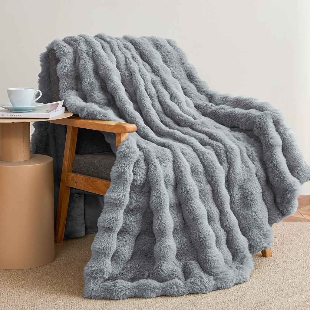 Luxury Faux Fur Throw Blanket