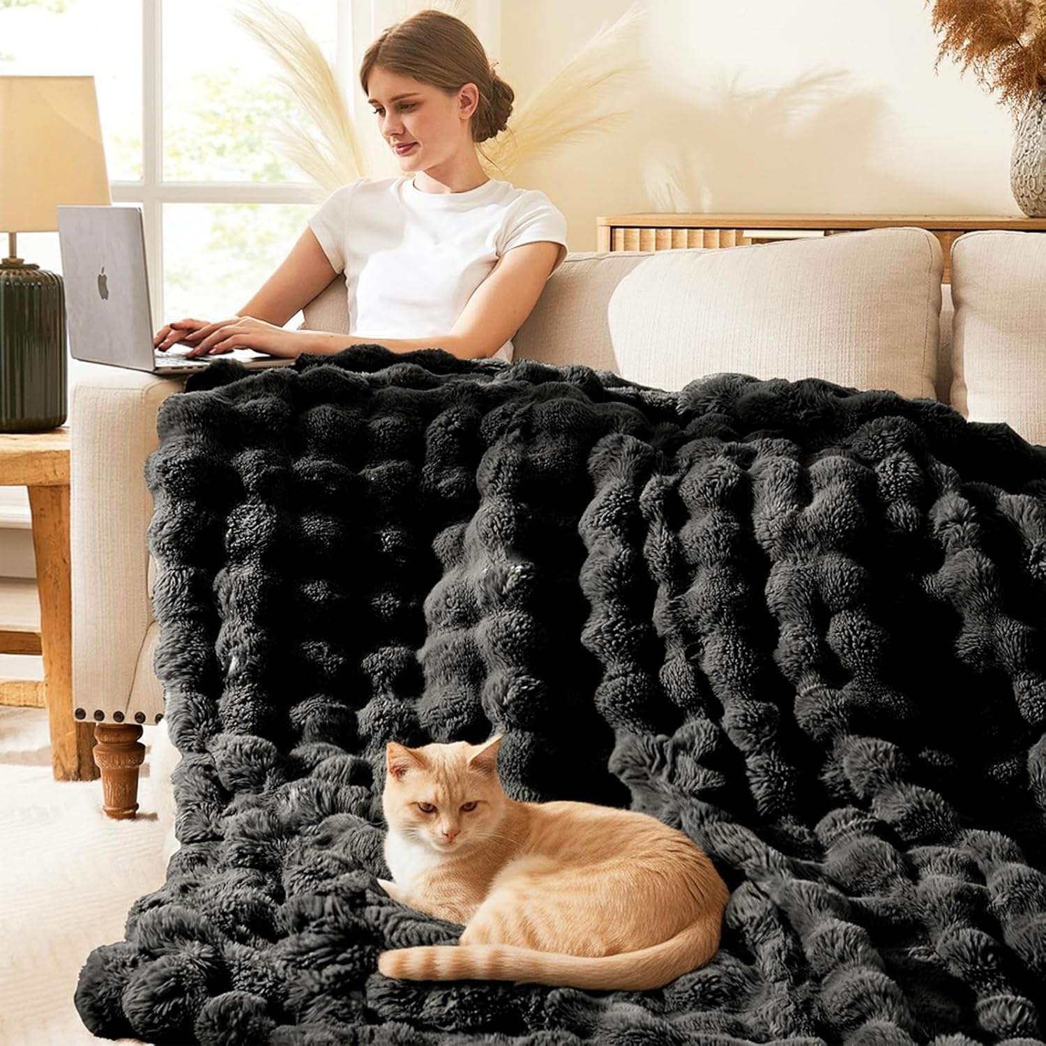Luxury Faux Fur Throw Blanket