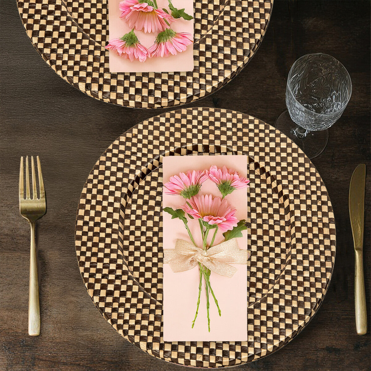 Set of Four 33cm DiaBlack and Natural Charger Plates | Pandanus