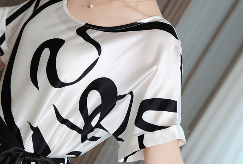 O-neck Short-sleeved Simple Black And White Print Elegant Casual Dress