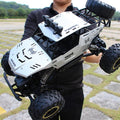 2.4GHz 4WD Double Motors Off-Road Climbing Car Remote Control Vehicle, Model:9268, 9268  (Silver), 9268 (Black)