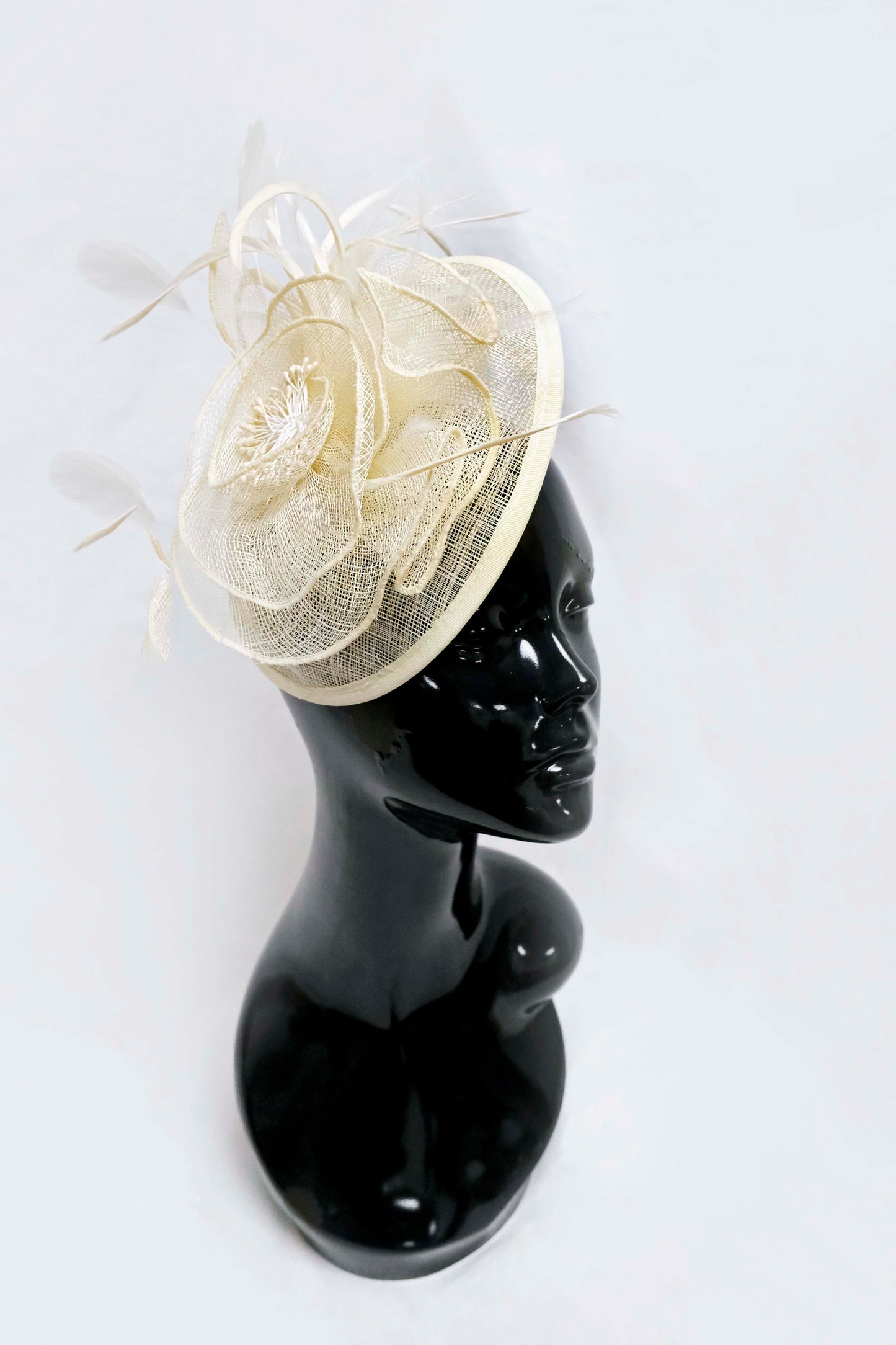 Cream Flower Round Sinamay Base Fascinator Weddings Ascot Hatinator Races