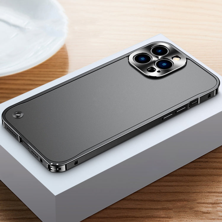 For iPhone 13 Pro Metal Frame Frosted PC Shockproof Phone Case (Black)