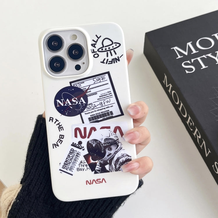 For iPhone 13 Pro Astronaut Pattern Glossy PC Phone Case(White)