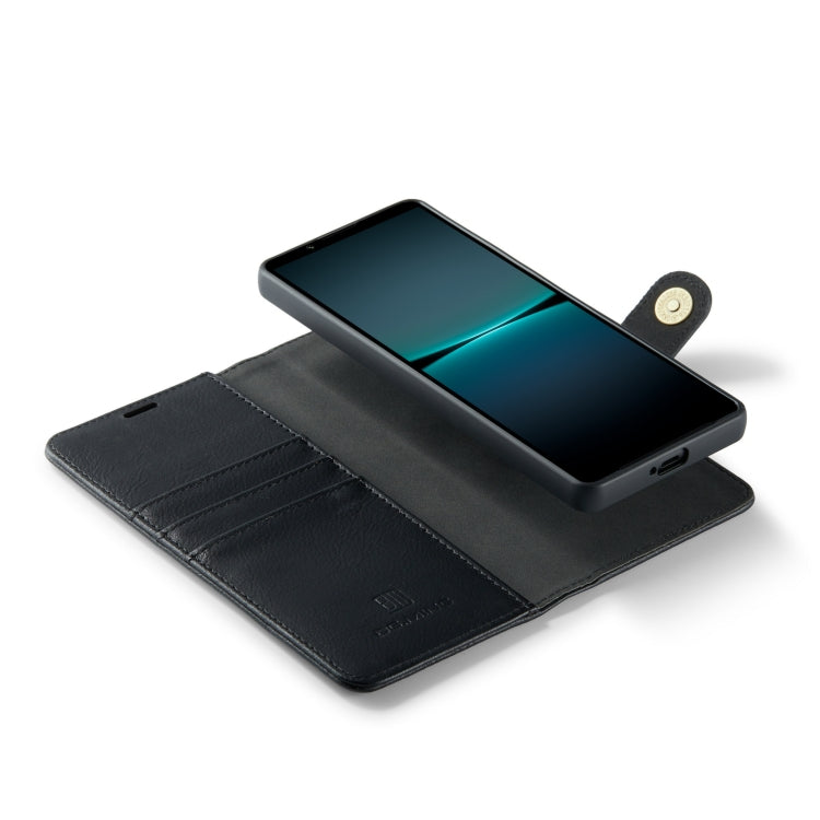 For Sony Xperia 1 V DG.MING Crazy Horse Texture Detachable Magnetic Leather Phone Case(Black)