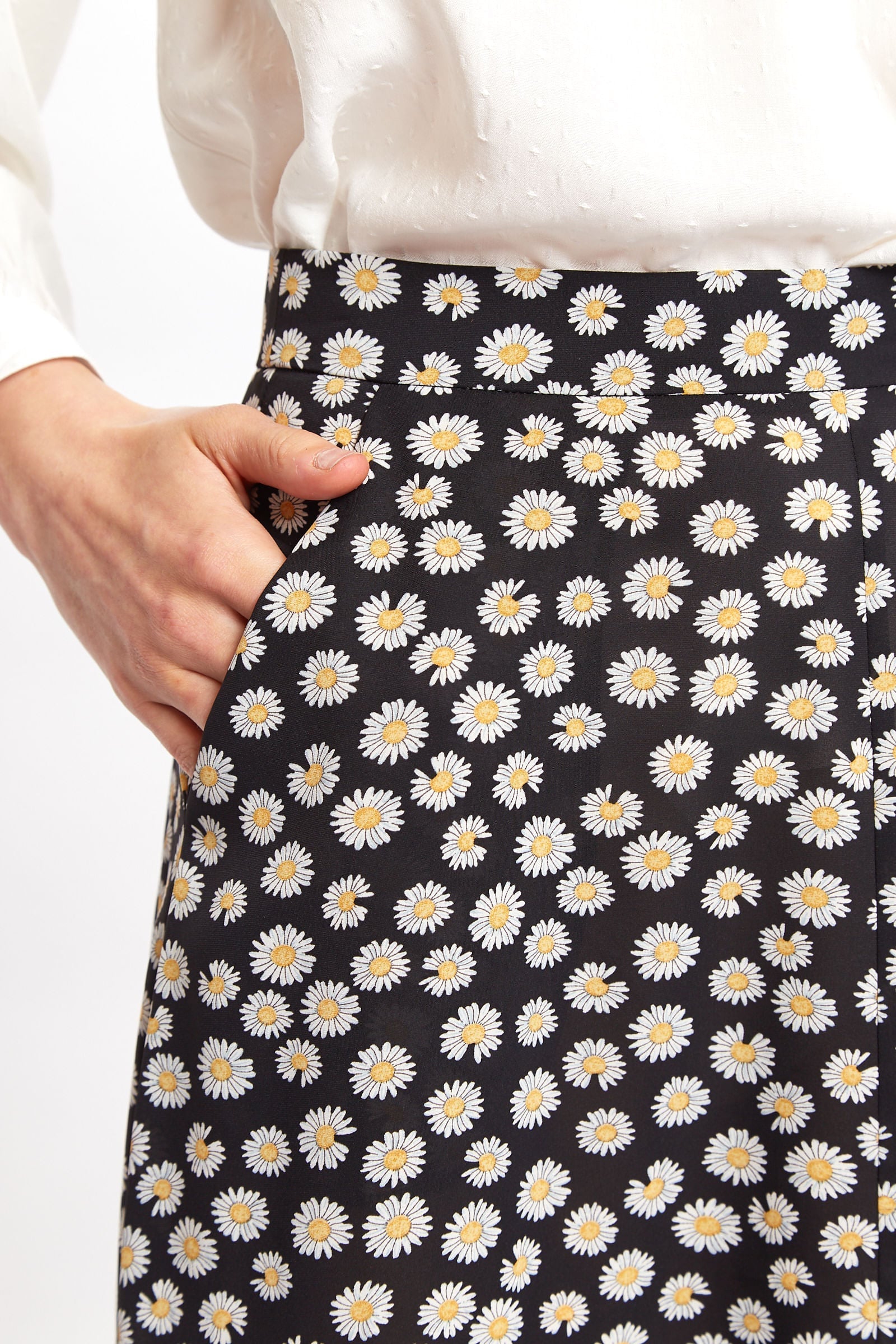 Louche Edie Daisy Dancer Midi Skirt - Black