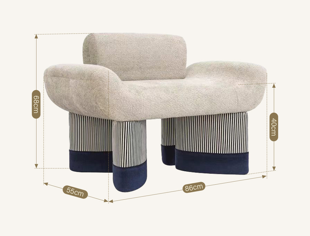 Egle Armchair, Boucle