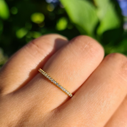 Slim Full Eternity Ring (1.2 mm) in Gold