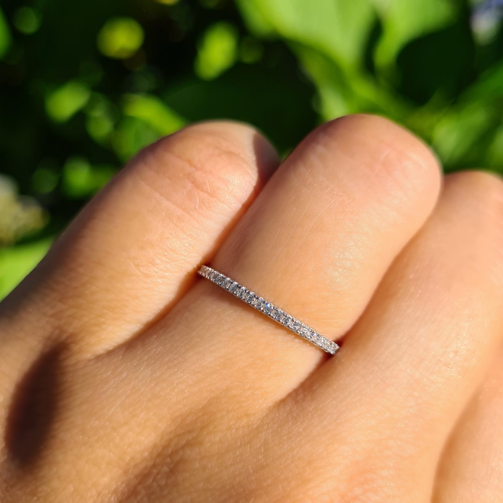 Slim Full Eternity Ring (1.2 mm) in Sterling Silver