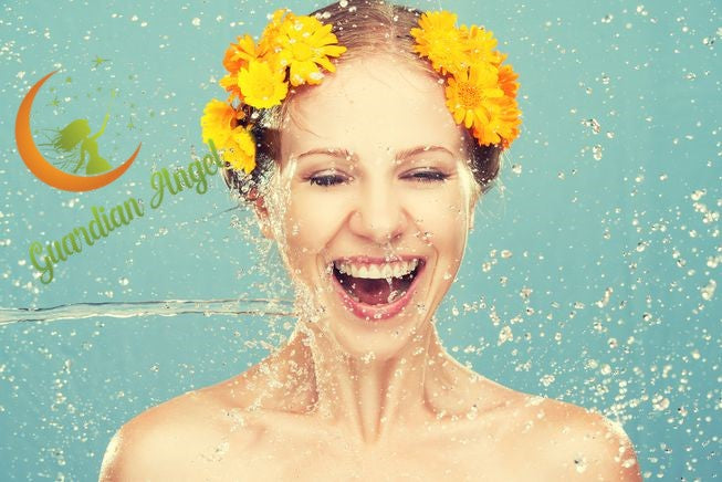 Flora - Natural Face Tonic- Rose, Chamomile, Manuka, Vitamin C
