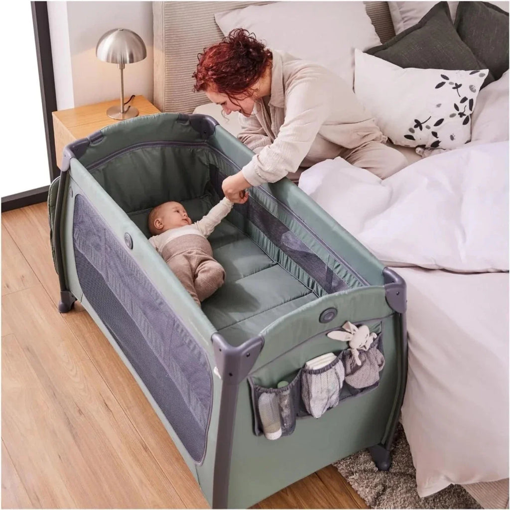 Hauck Play N Relax Center Travel Cot - DarkBlue