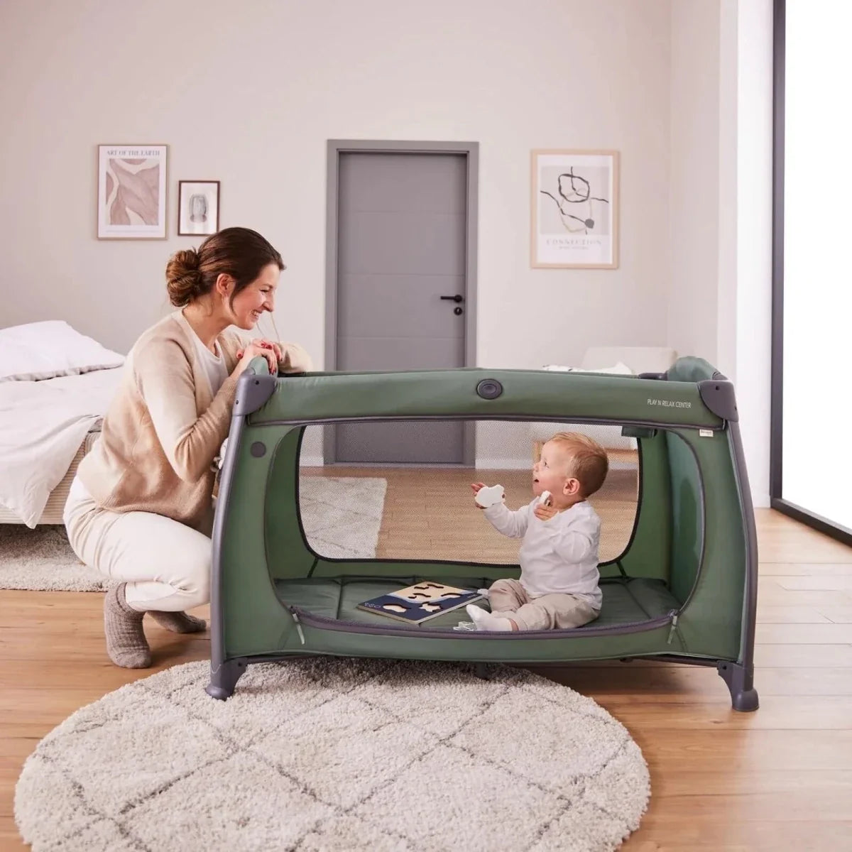 Hauck Play N Relax Center Travel Cot - Dark Green
