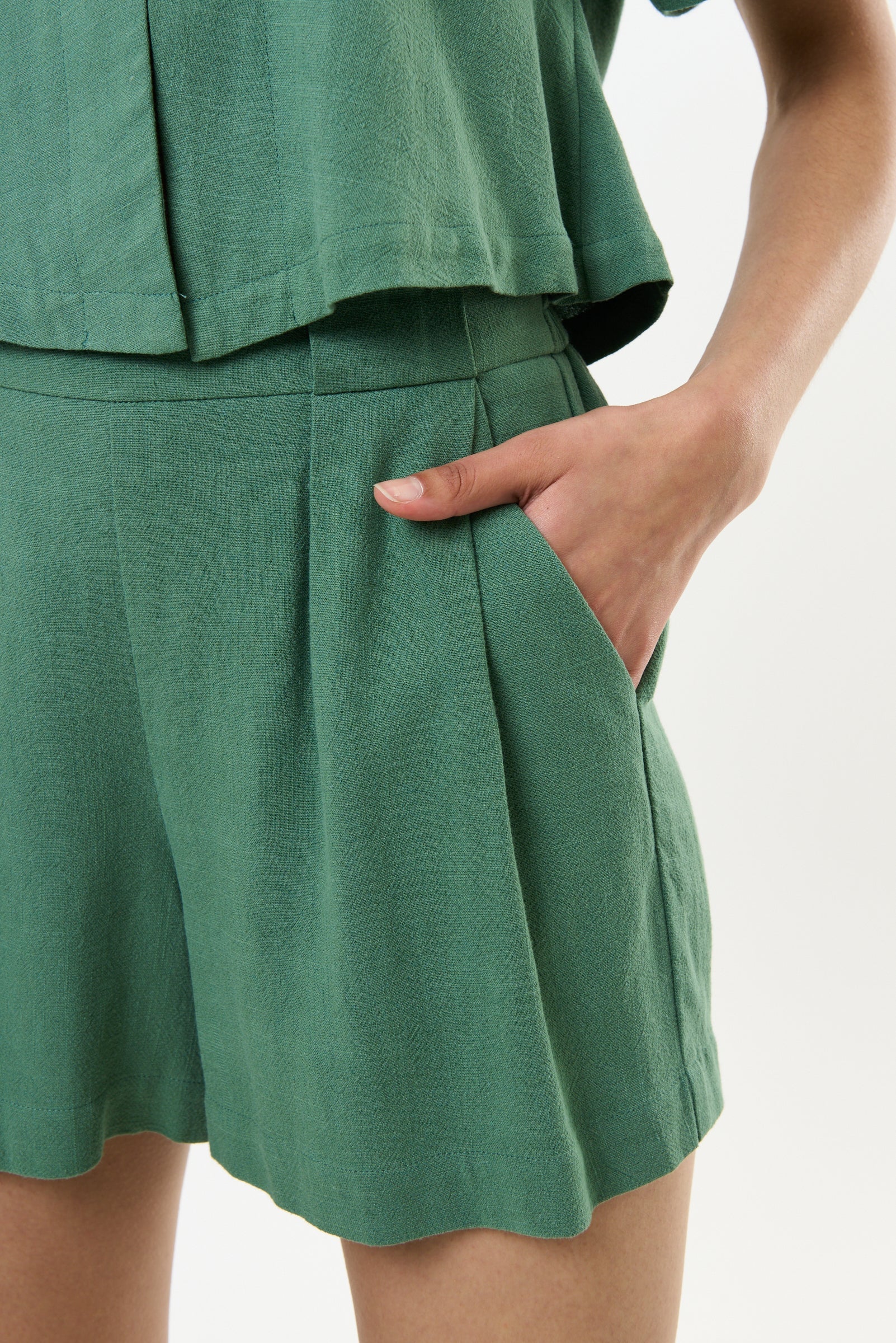 Hilton Linen Mix Shorts - Green