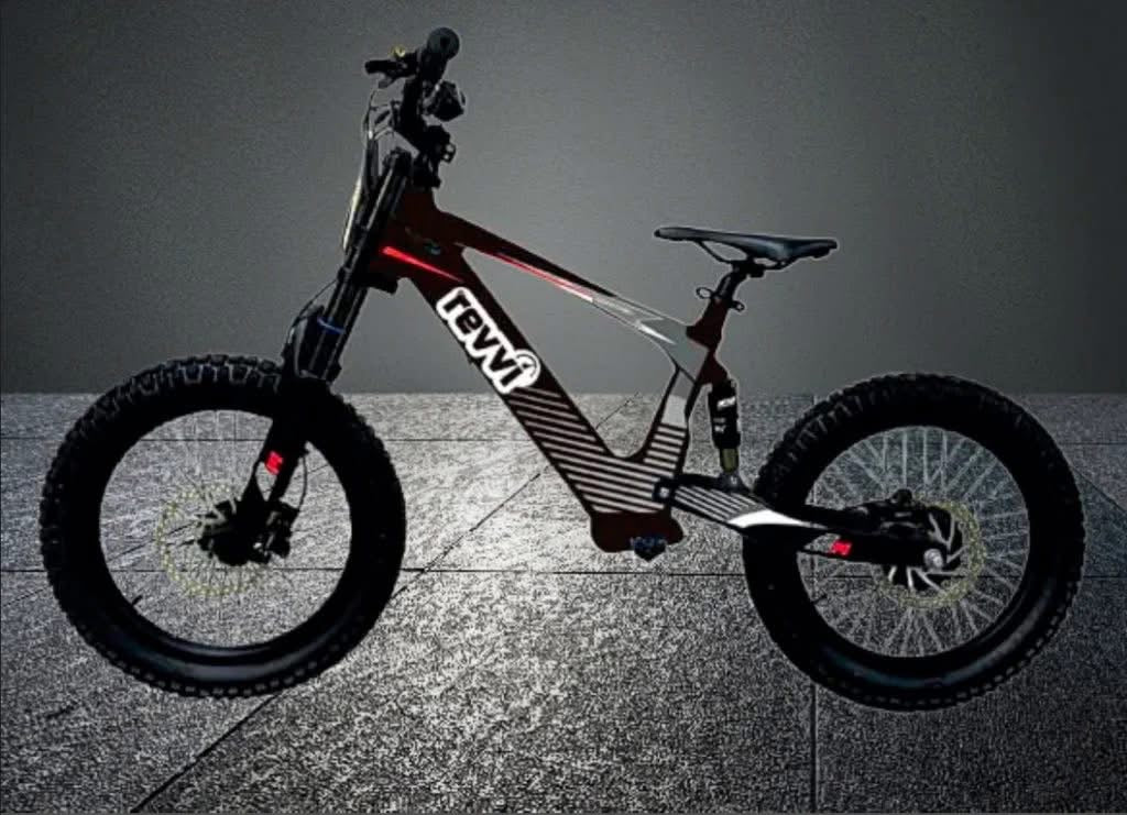 New Revvi 18” electric bike 18 inch